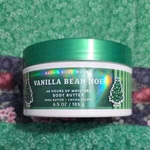 Bath & Body Works Vanilla Bean Noel Body Butter - Green and White